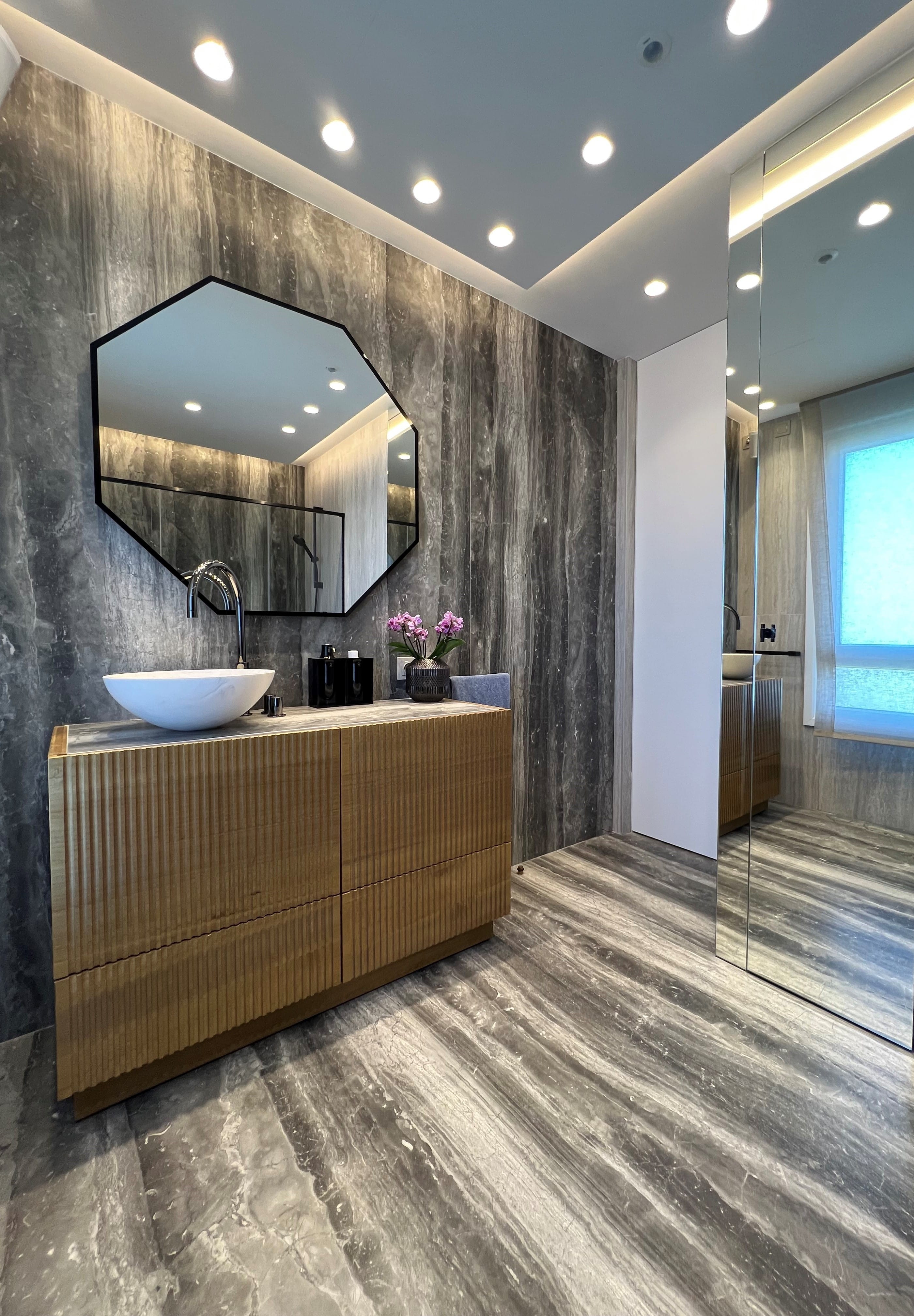 Interiorismo y exteriores de villa en Miramón, Donostia