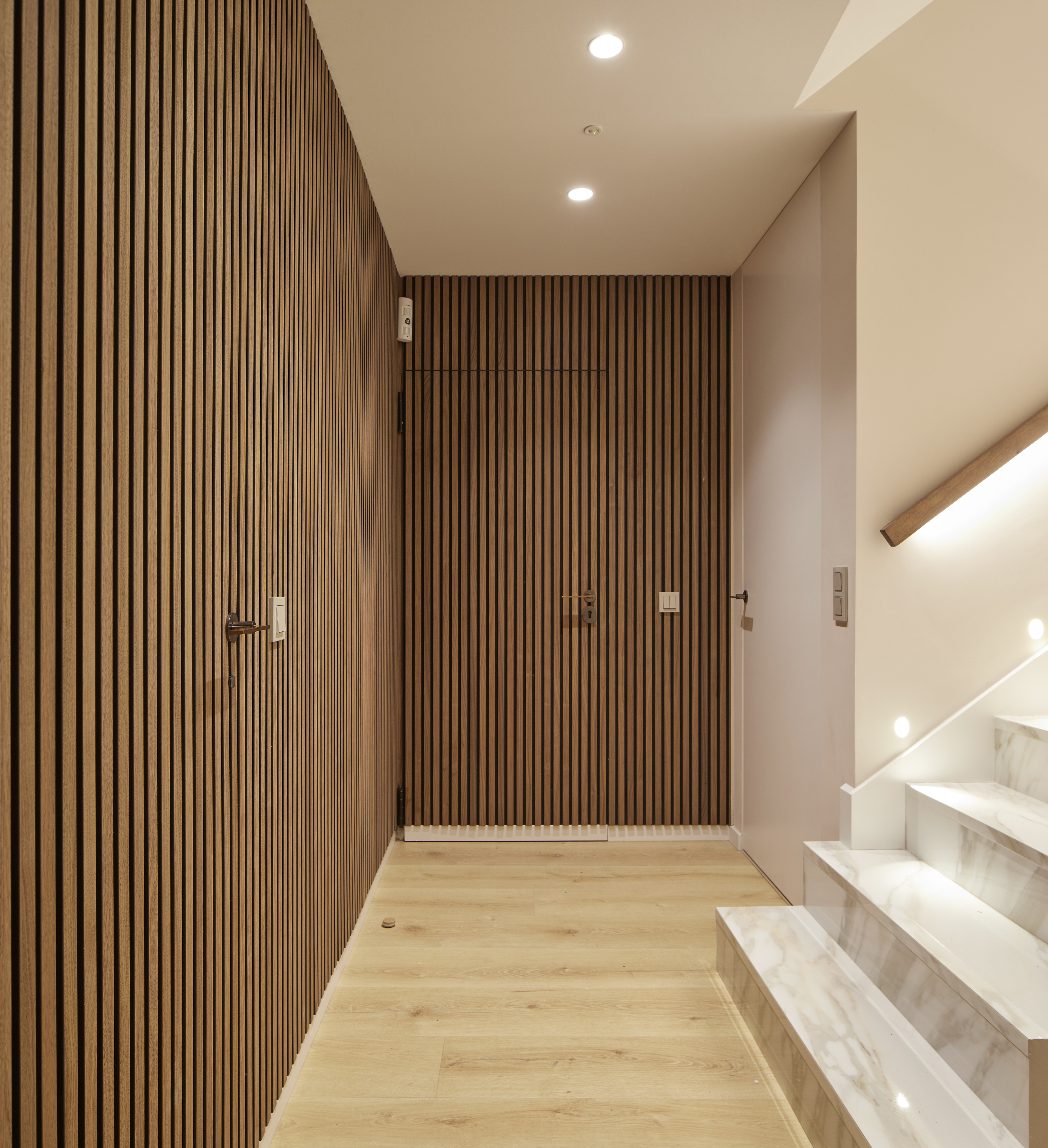 Interiorismo y exteriores de villa en Miramón, Donostia