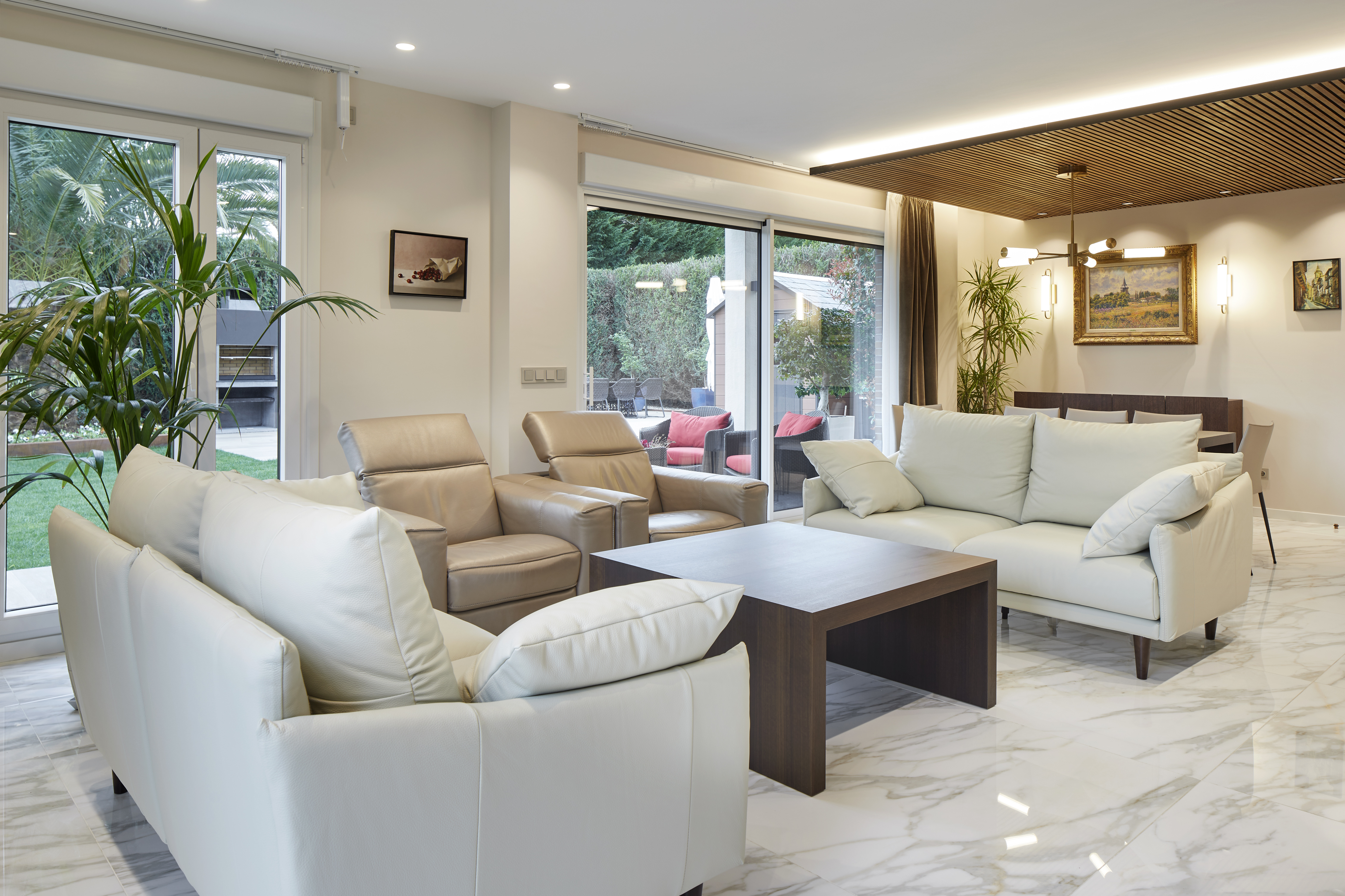 Interiorismo y exteriores de villa en Miramón, Donostia