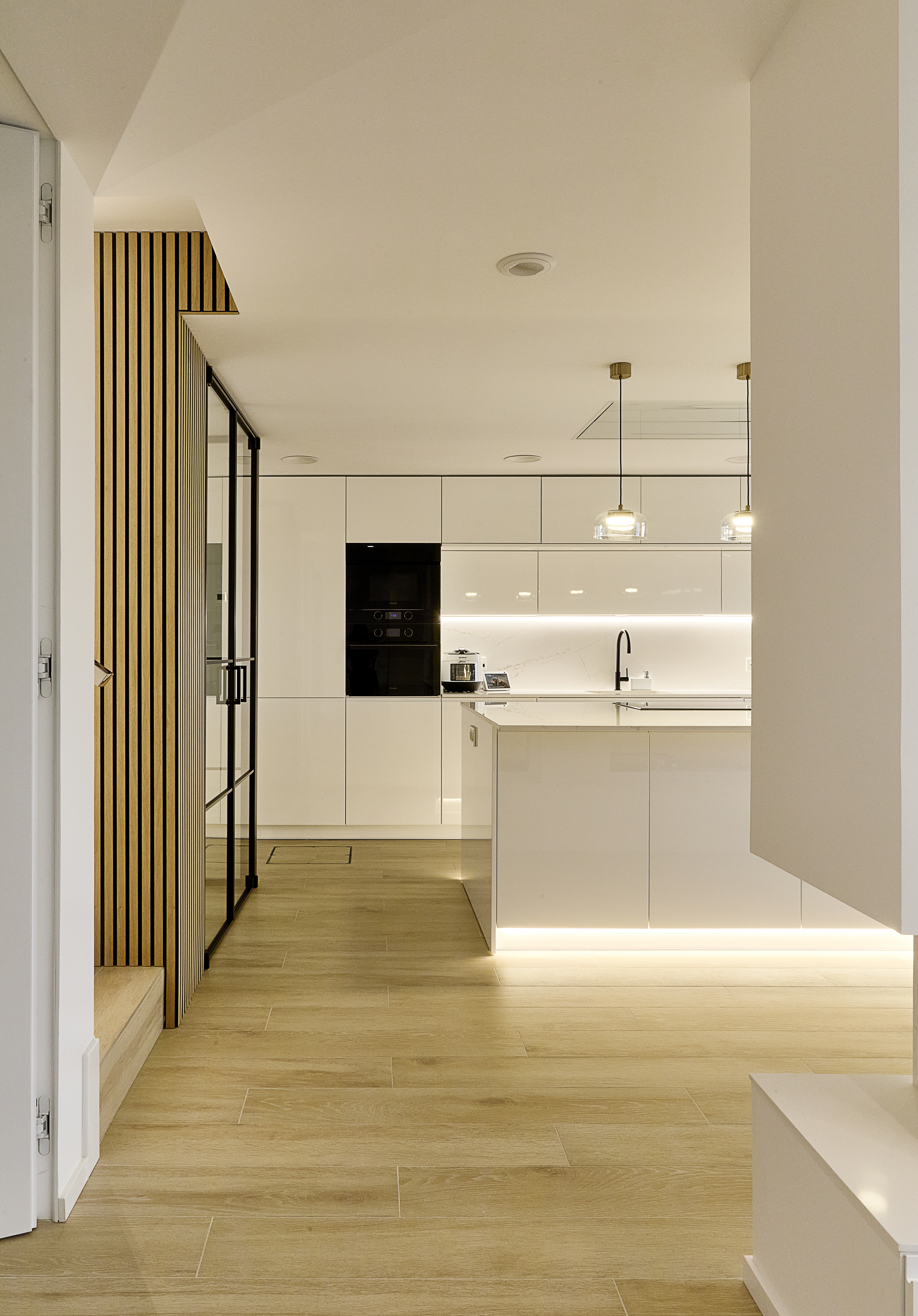 Reforma y redistribución de 2ª villa en Aguerre Bidea, Donostia