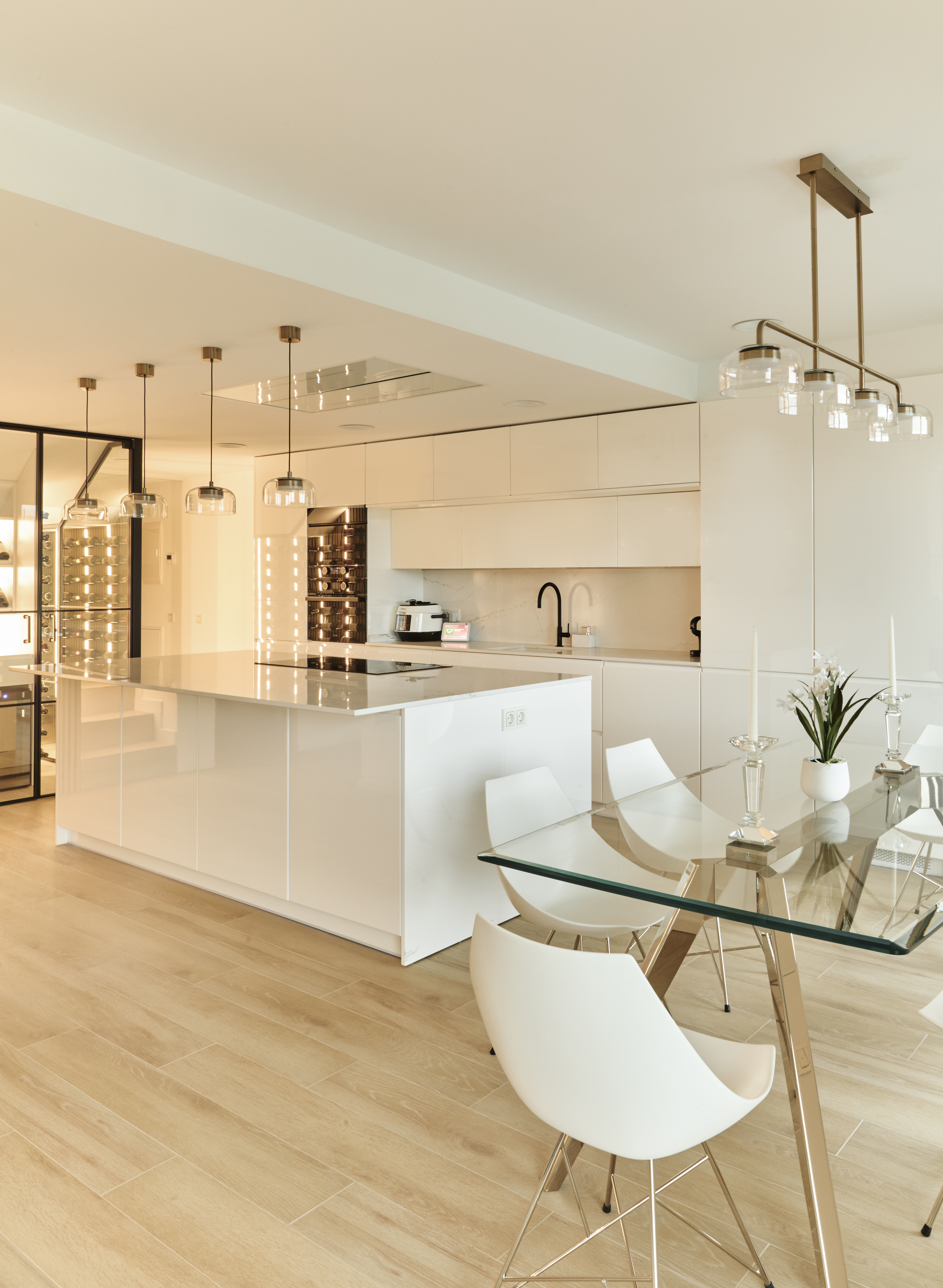 Reforma y redistribución de 2ª villa en Aguerre Bidea, Donostia