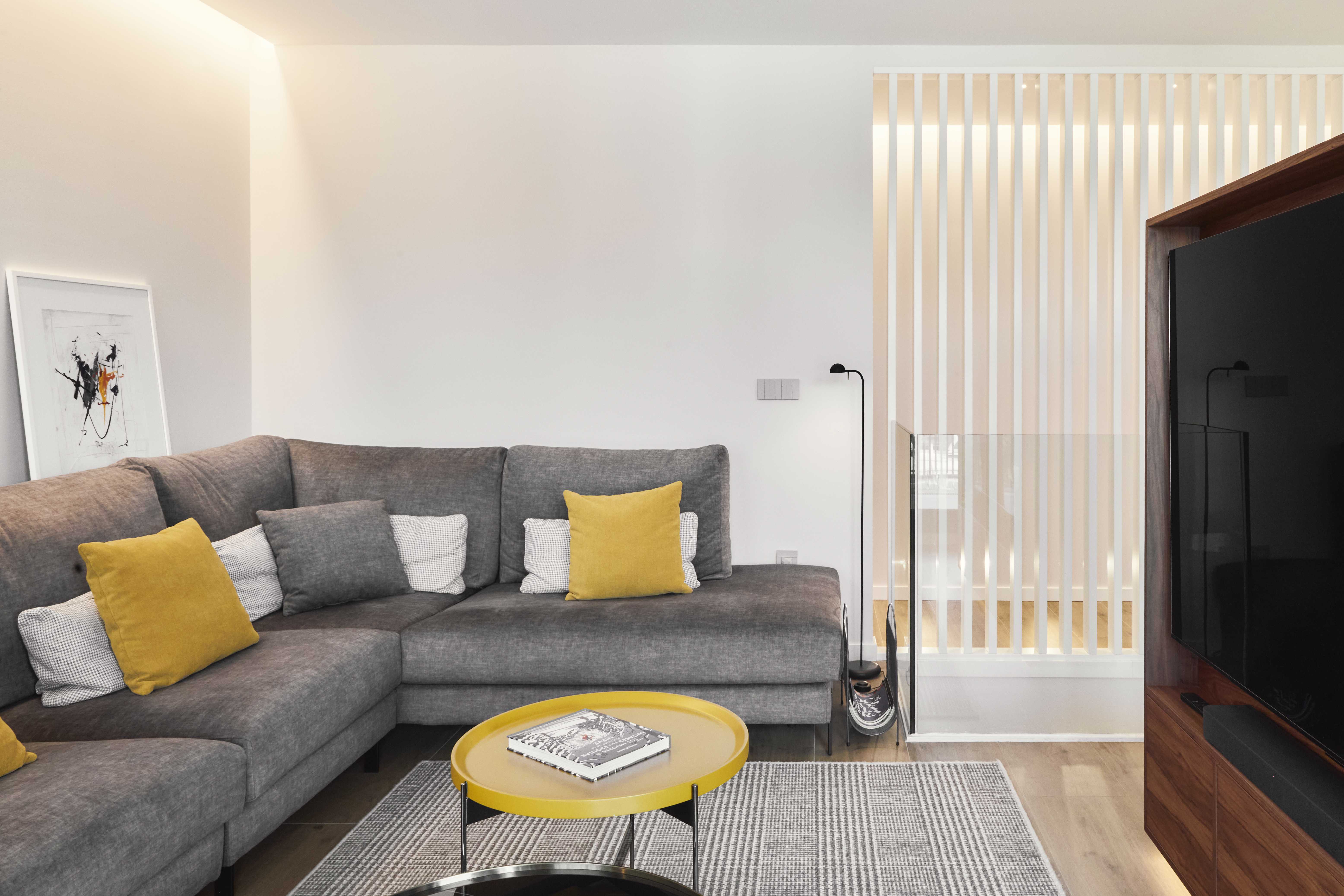 Reforma integral y decoración de vivienda con jardín en Donostia